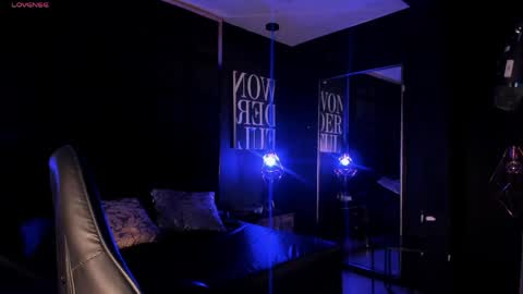 MISS EVY online show from April 21, 4:19 am