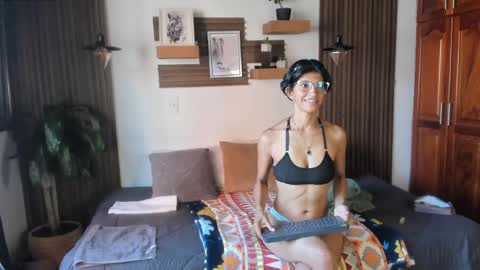 Eva online show from May 28, 1:20 pm