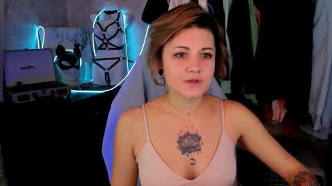 Eva Brownie online show from October 4, 12:14 pm