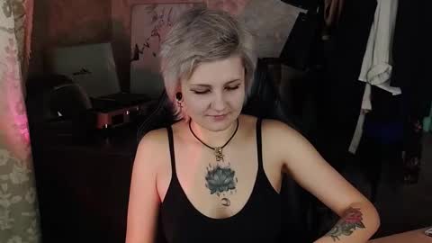 Eva Brownie online show from March 8, 2:40 pm