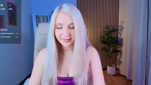 Eva  online show from April 24, 2:57 am