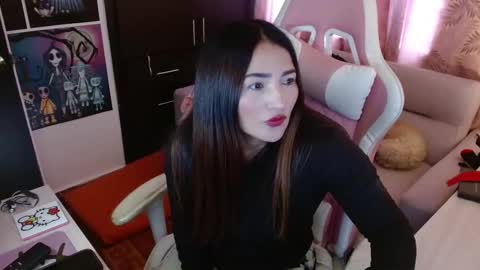 Eva online show from October 3, 9:34 pm