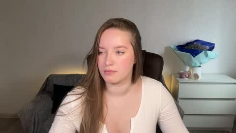 Eva online show from April 4, 8:32 am