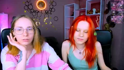 evalora online show from April 18, 7:18 pm