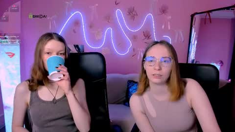 evalora online show from April 19, 7:16 pm