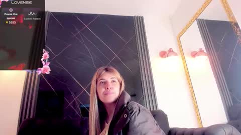 Eva online show from November 17, 1:57 pm