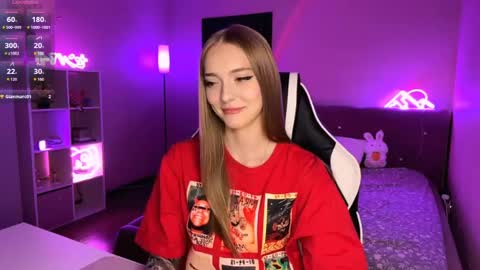 Eva online show from May 30, 2:37 pm