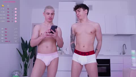 Snapshot of evan_white_ chatting on February 10, 7:26 am evan_white_ online show from February 10, 7:26 am