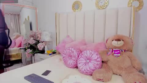 evangelin_ts online show from March 23, 2:00 pm