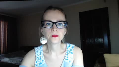 YourMistress online show from April 24, 9:33 am