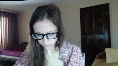 YourMistress online show from April 29, 8:52 am