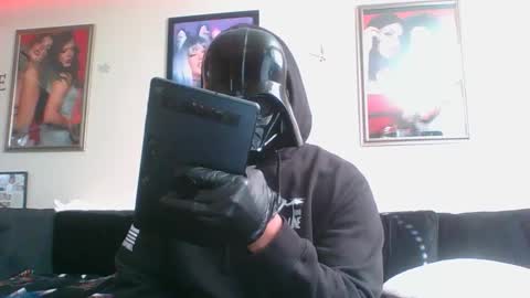 evanschris2048 online show from March 3, 10:10 pm