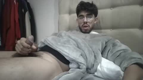 Snapshot of evansjacob chatting on October 19, 11:42 pm evansjacob online show from October 19, 11:42 pm