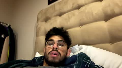 Snapshot of evansjacob chatting on September 22, 12:59 am evansjacob online show from September 22, 12:59 am