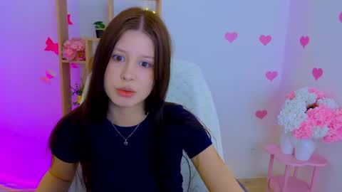 EvaOnyx online show from April 22, 10:22 am