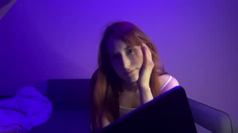 Eva online show from May 4, 10:38 pm
