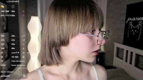 Eva online show from April 18, 7:18 pm