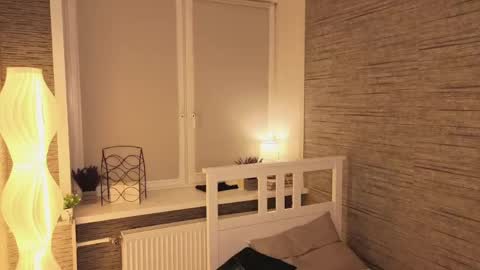 Eva online show from June 4, 7:20 pm