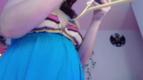 Eve Blue  friends. IG eve blue77 TW EveBlue 1 OF eveblue7 online show from September 17, 1:53 am