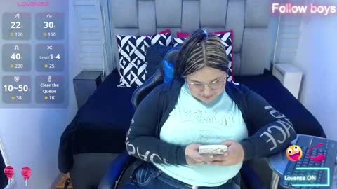 evelin zaens online show from October 2, 5:06 am