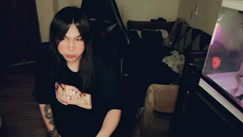 evelyn420521 online show from July 13, 7:45 am