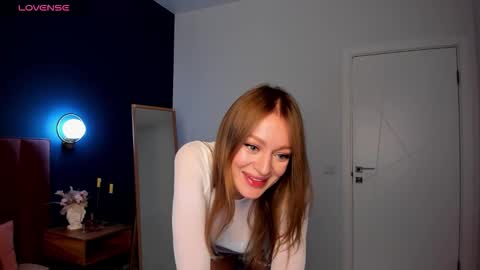 Evelyn online show from October 11, 2:05 am