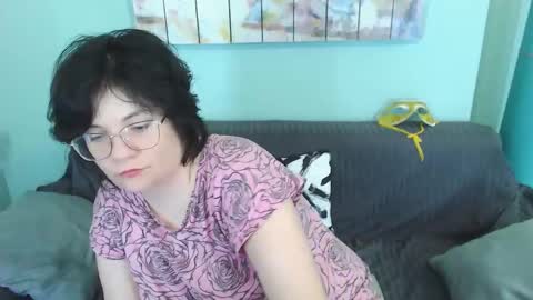 Everly online show from February 20, 10:37 am