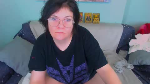 Everly online show from February 15, 7:10 am