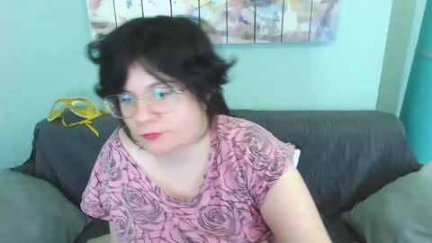 Everly online show from March 4, 10:27 pm