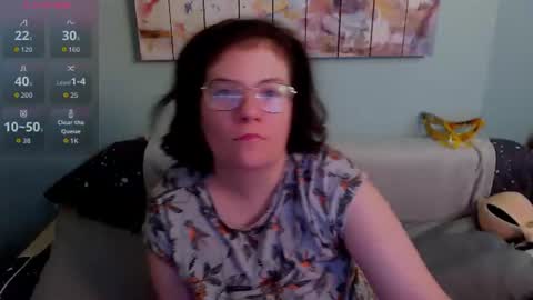 Everly online show from July 4, 6:55 pm
