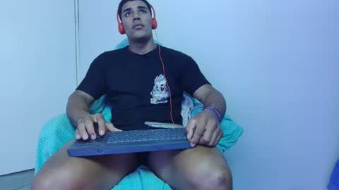 luis online show from February 16, 8:55 pm