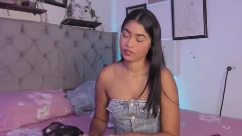 Ivi Alejandra  online show from September 26, 3:25 am