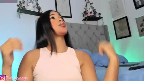 Ivi Alejandra  online show from March 1, 8:32 pm