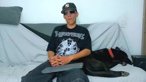 evil_boss1 online show from April 20, 1:41 am