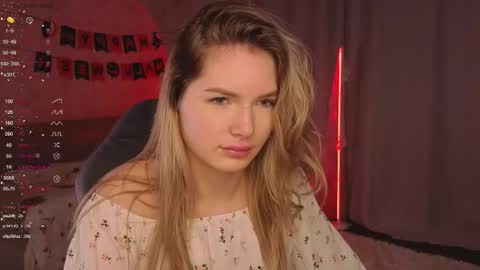 Evelyn online show from November 1, 10:47 am