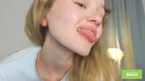 Snapshot of evkasuper chatting on September 29, 6:07 pm Eva online show from September 29, 6:07 pm