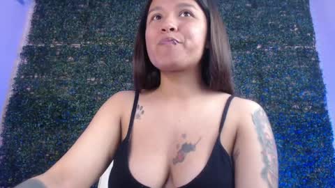 Im Evy online show from April 17, 6:10 pm