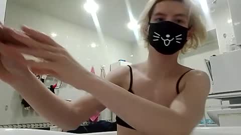 Essa online show from April 20, 5:21 am