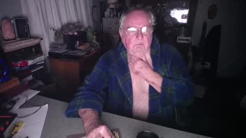 EXCEOS online show from December 3, 2:55 pm