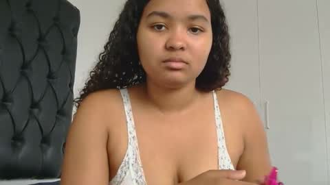 courtney online show from December 4, 7:19 am