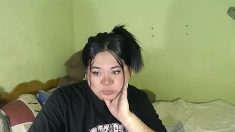 SHANTAL MARIE online show from April 16, 5:51 am