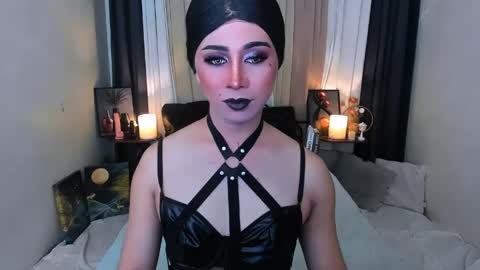 expensive_elise online show from May 7, 4:46 pm