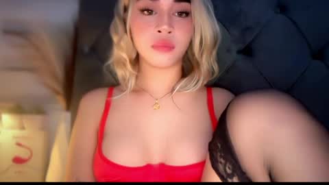 chloee online show from May 24, 8:26 pm