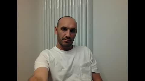 Extro online show from April 26, 8:50 pm