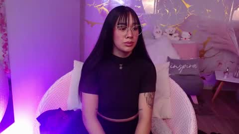 Eylin online show from May 7, 2:24 pm