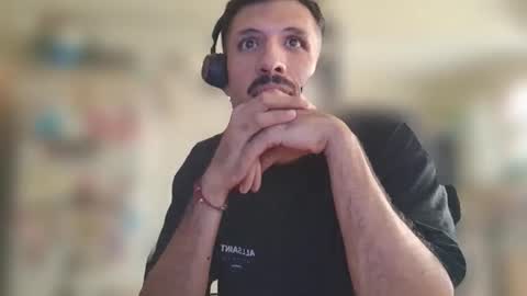 venusah online show from April 2, 8:38 pm