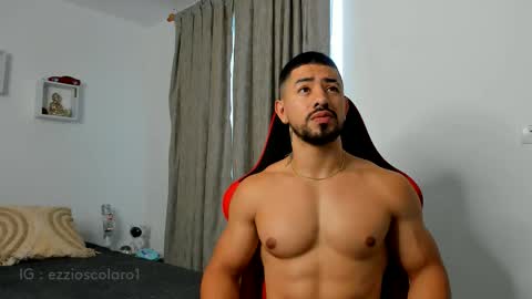 Ezzio Scolaro online show from October 27, 12:05 pm