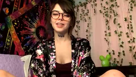 Faerie 3 online show from November 9, 11:40 pm