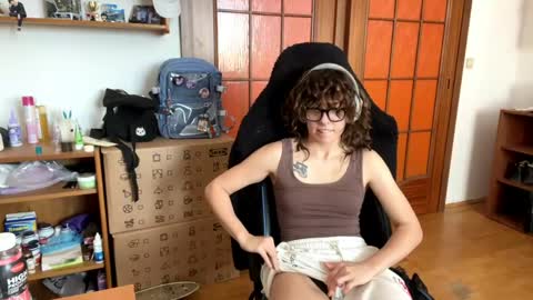 Loly online show from May 3, 11:38 am