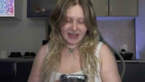 Arisha online show from March 6, 9:20 pm